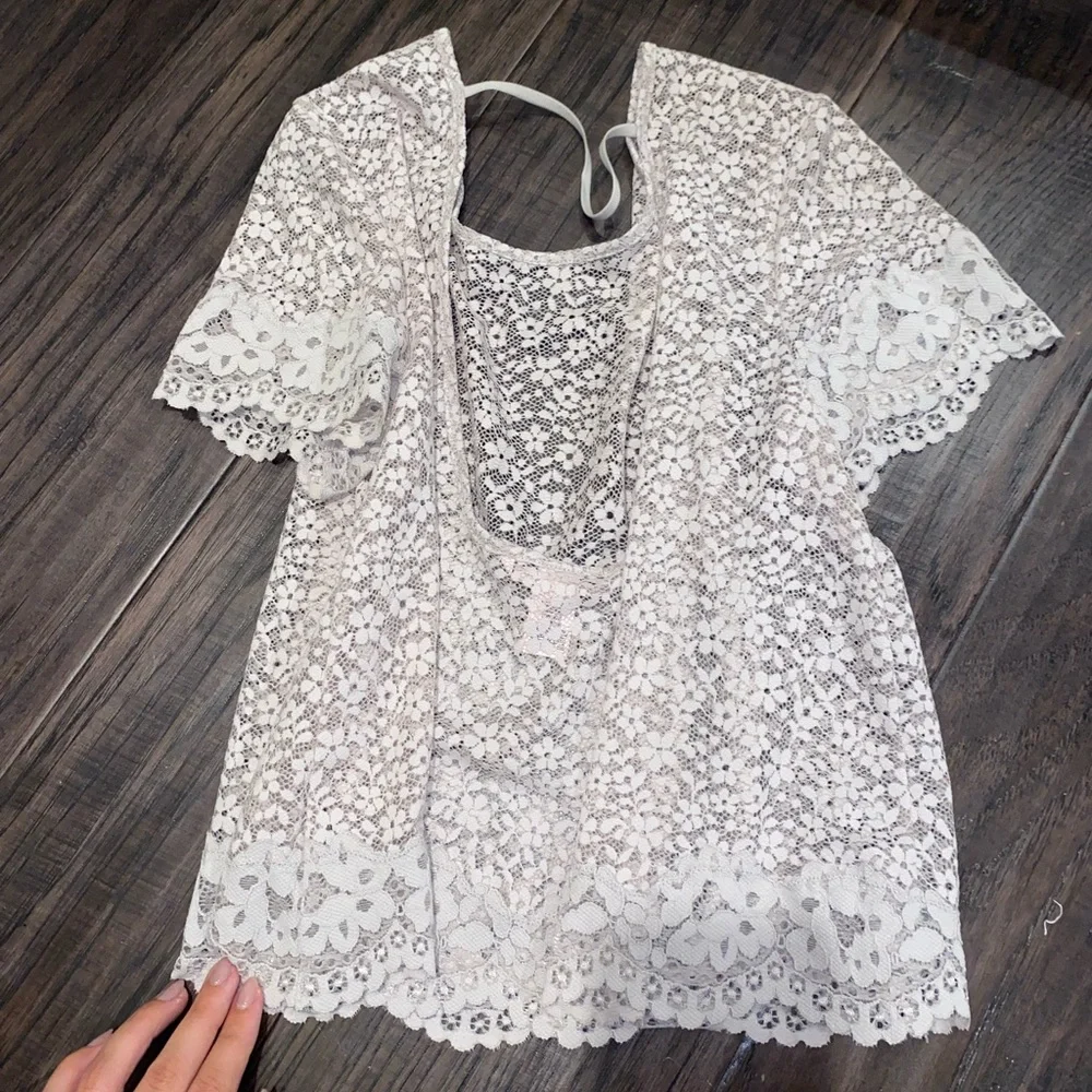 Cute shirt V Secret - Picture 1 of 2